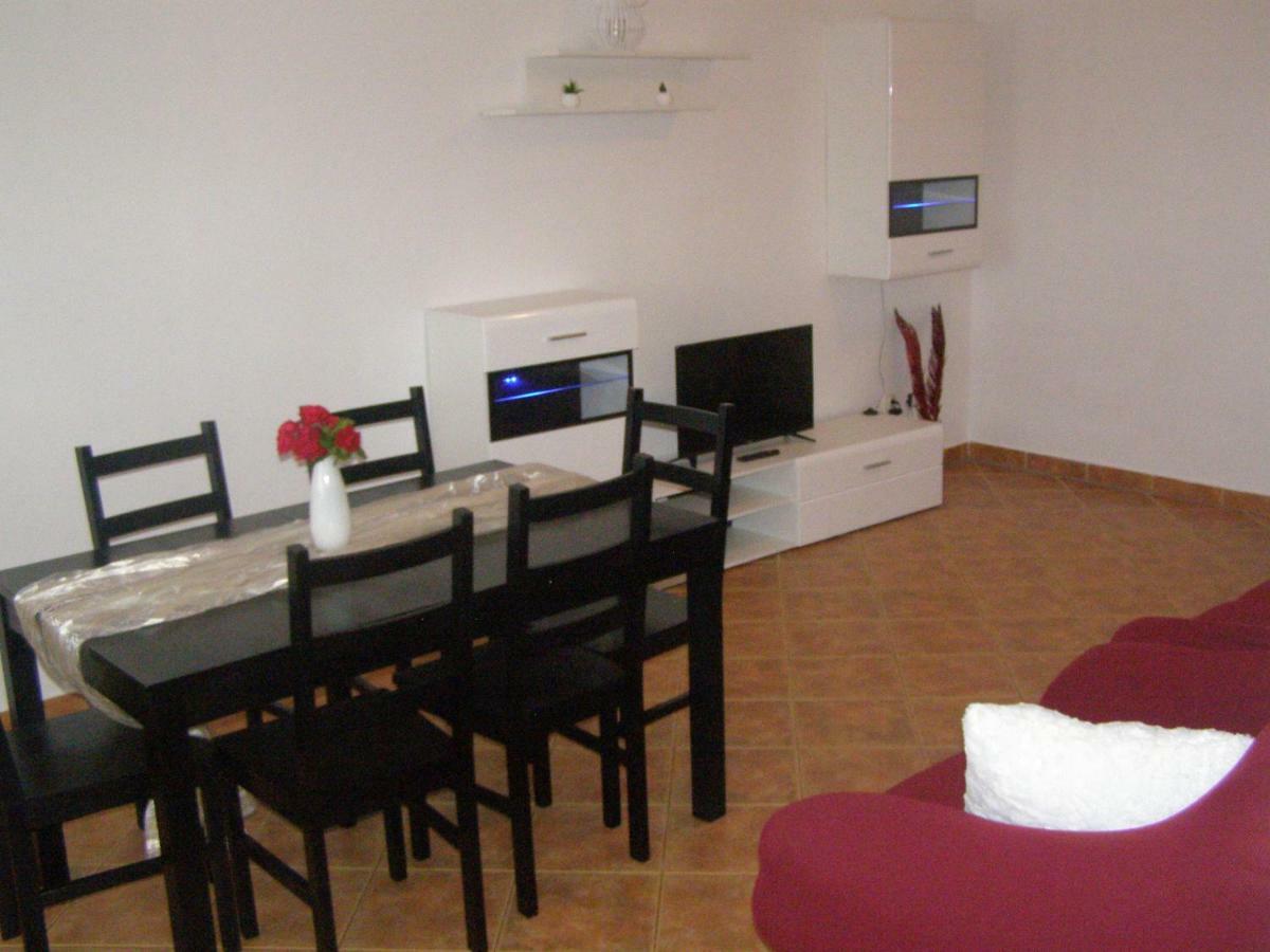 Charming Apartments In Pula Luaran gambar